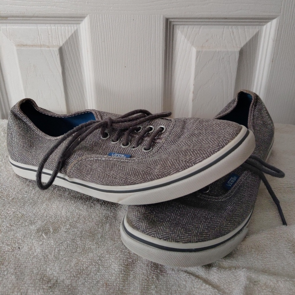 Womans Gray Vans Shoes